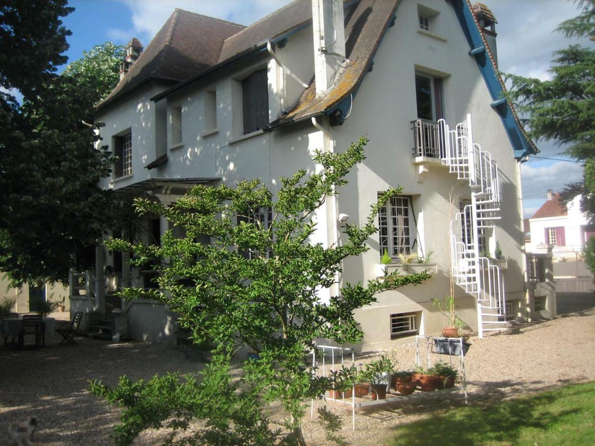Villa Philis แบร์เฌอรัก ภายนอก รูปภาพ